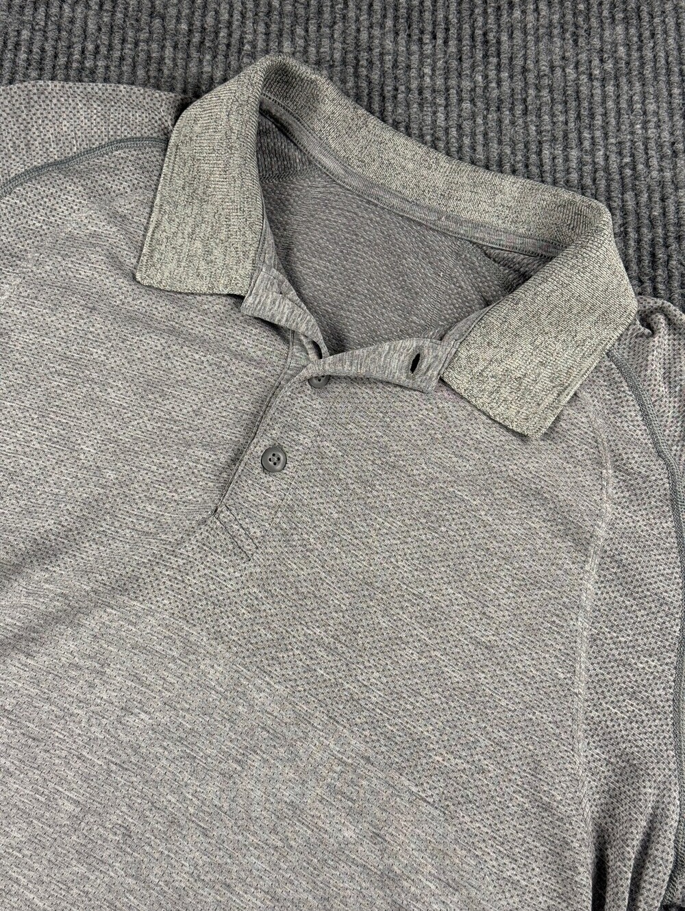 Lululemon Evolution Live In Practice Polo Mens L Gray Vented Stretch READ